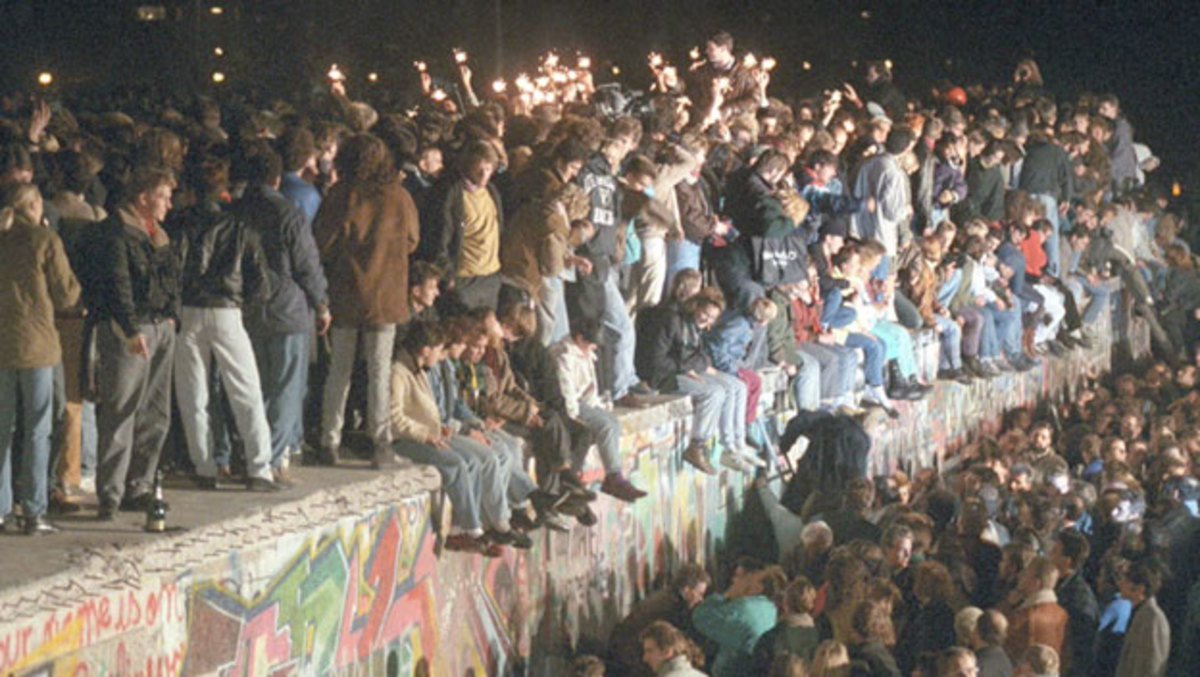 fall-of-the-berlin-wall-