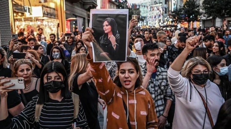 iran-hijab-protest_1663848329