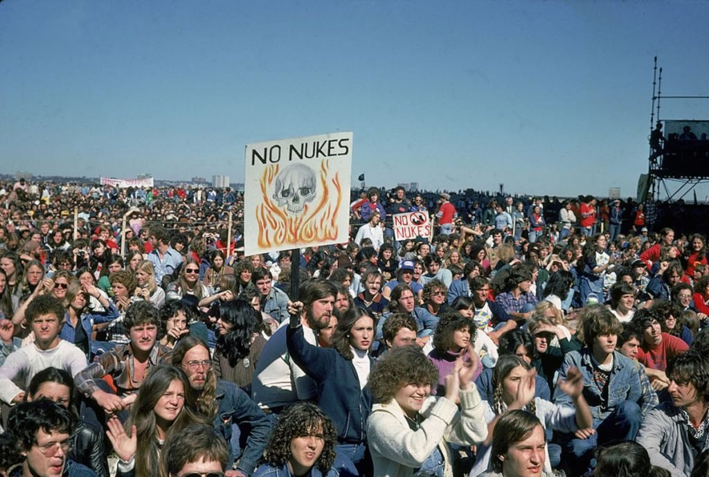the-anti-nuclear-march-in-new-york-citys-central-park-june-12-1982-1024x689-1