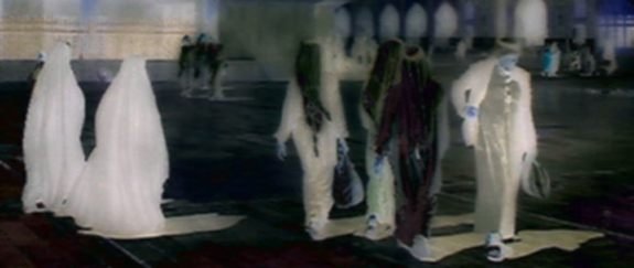 Baghdad White Robes @ Jan Oberg 2003