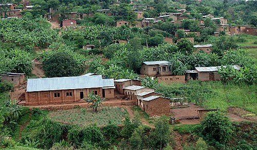 Hills and houses, Bujumbura, Burundi © 2003 Jan Oberg