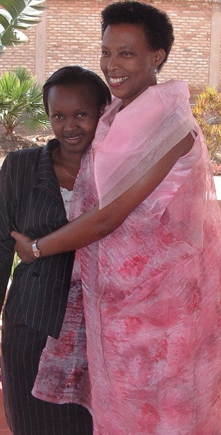 Maggy with one of the orphan girls whose home is Maggy's House of Peace, Maison Shalom, Ruyigi, Burundi © 2006 Jan Oberg, TFF