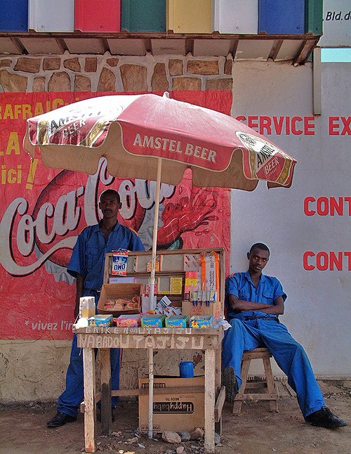 Street Traders # 1, Bujumbura © 2006 Jan Oberg, TFF